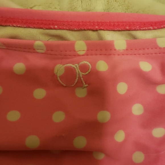 Bikini - Picture 3 of 4